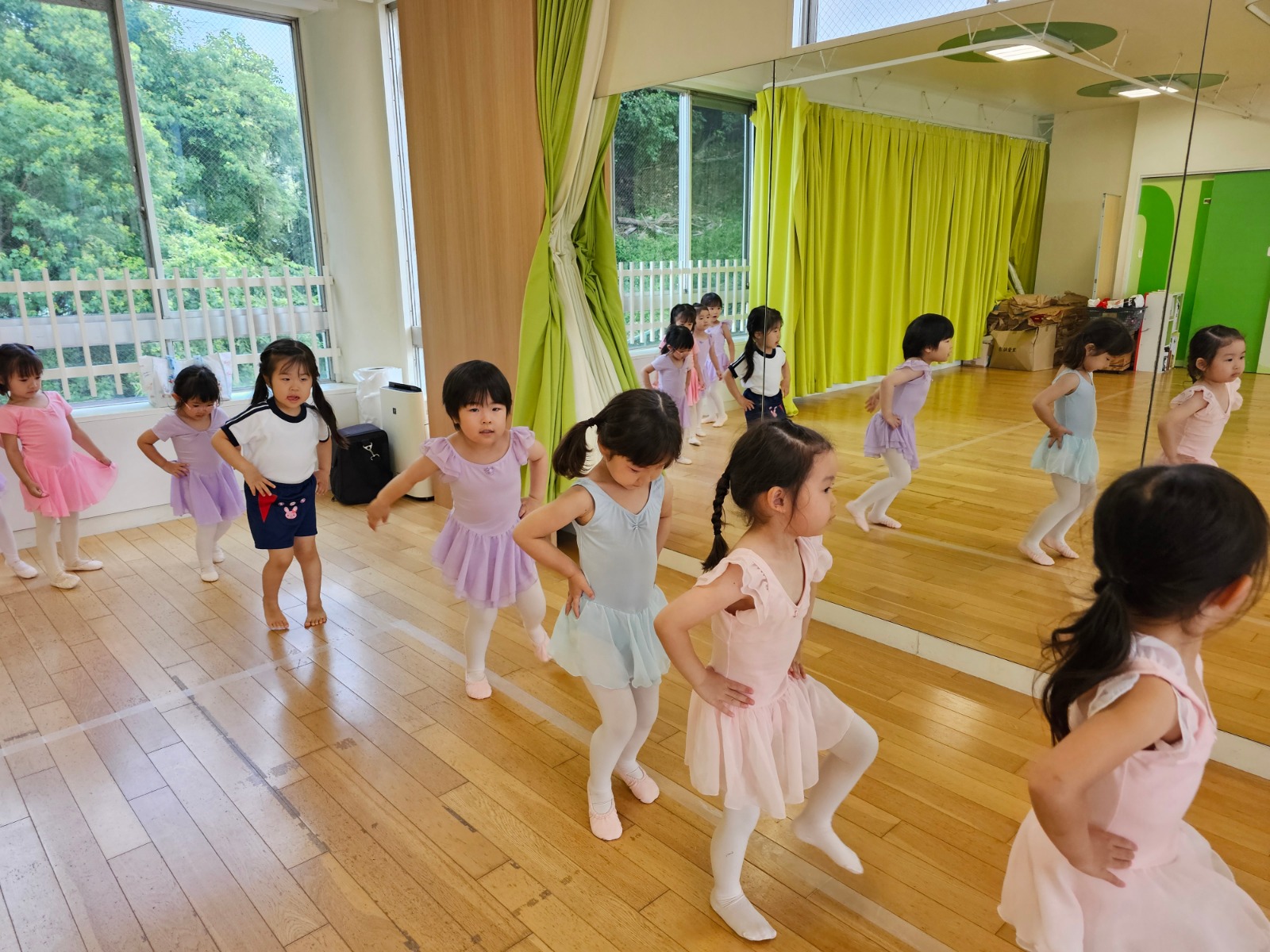 バレエ（年少）7月 (4).jpg